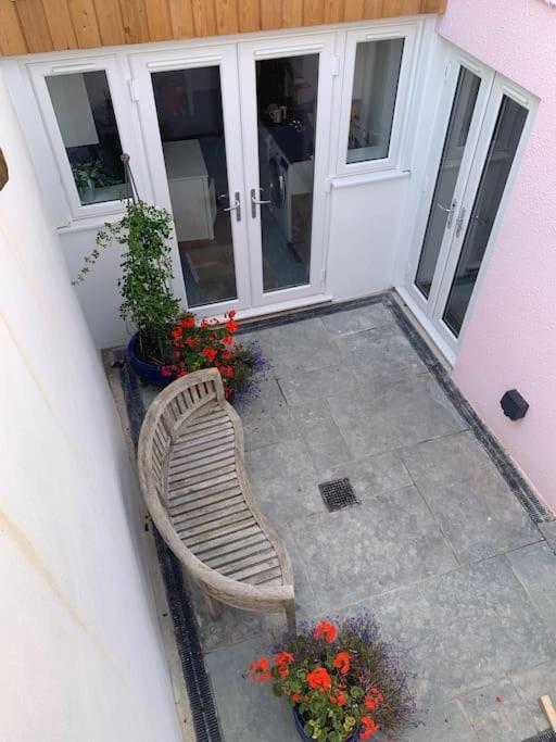 Newly Refurbished Getaway *